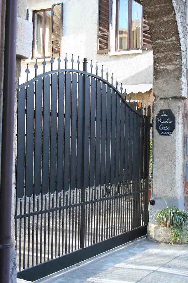 B&B La Piccola Corte Polpenazze del Garda Bed & Breakfast